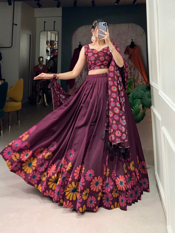 Exquisite Tusser Silk Lehenga Choli with Floral Print & Foil Work - Image 6
